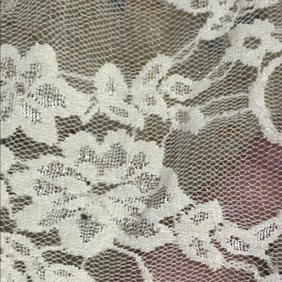 Papaya Cream Floral sheer spaghetti strap Top, back lace size small - Picture 8 of 8